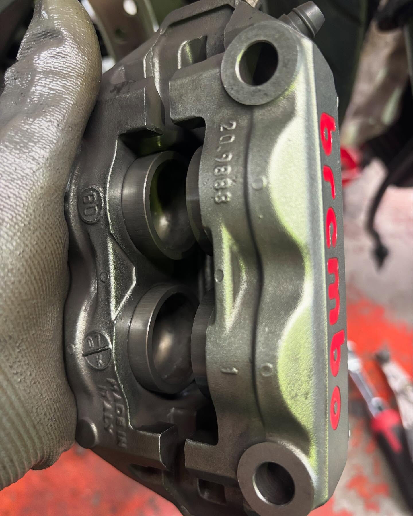 ドゥカティの車検点検整備です