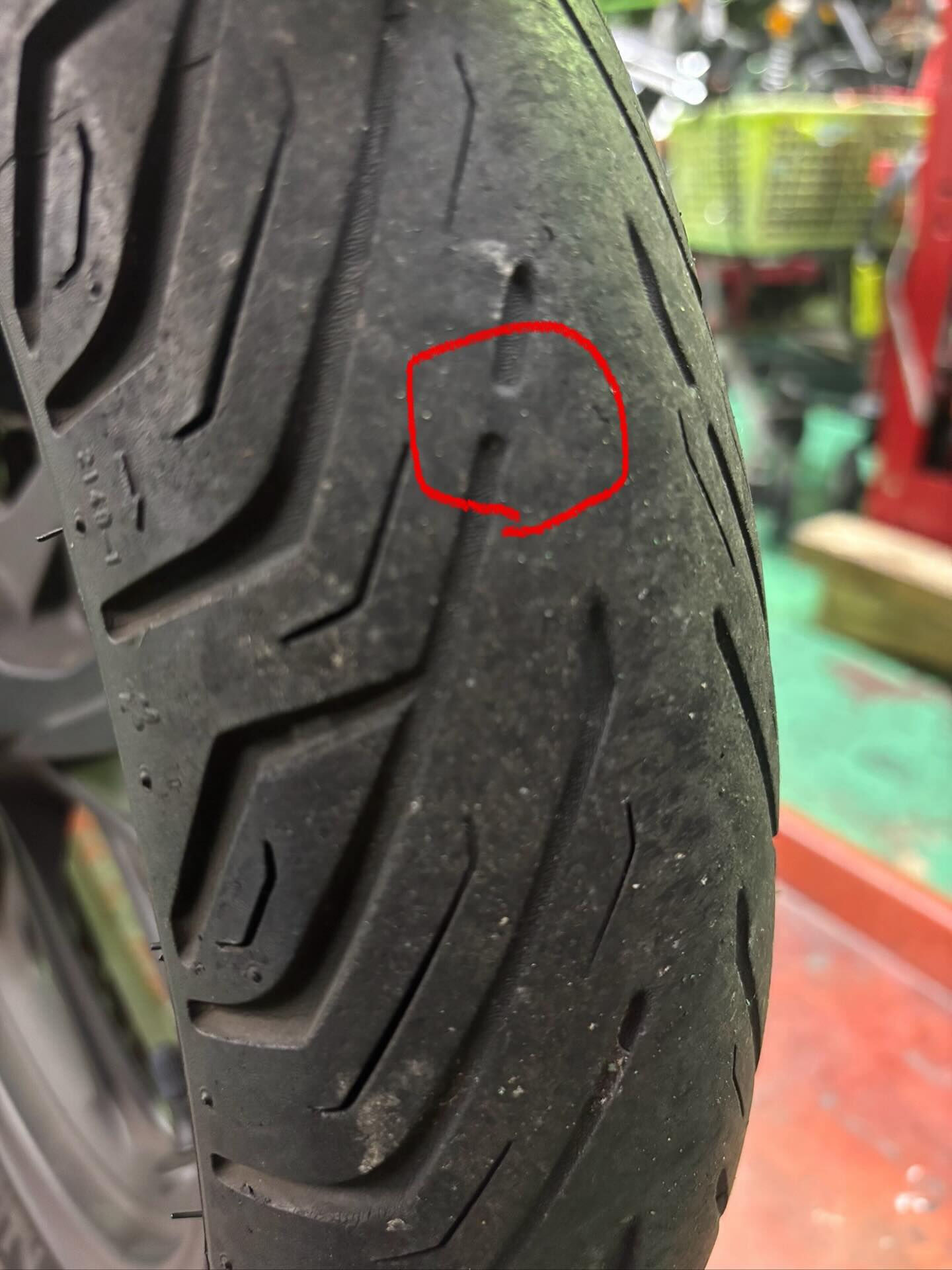 PCX125のフロントタイヤ交換のタイミングが来ました